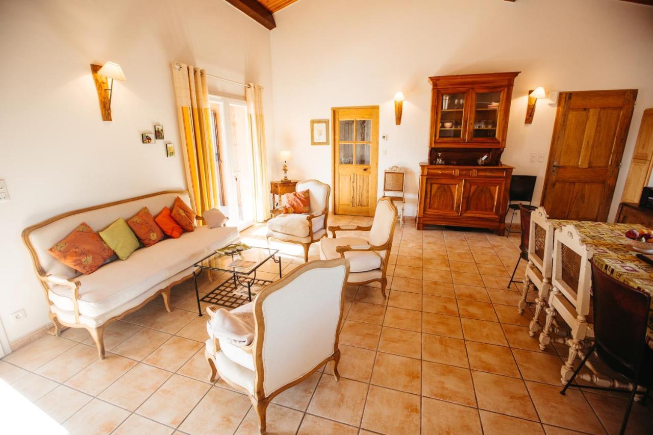 Les Villas De Perret ฌัวเยิส ภายนอก รูปภาพ