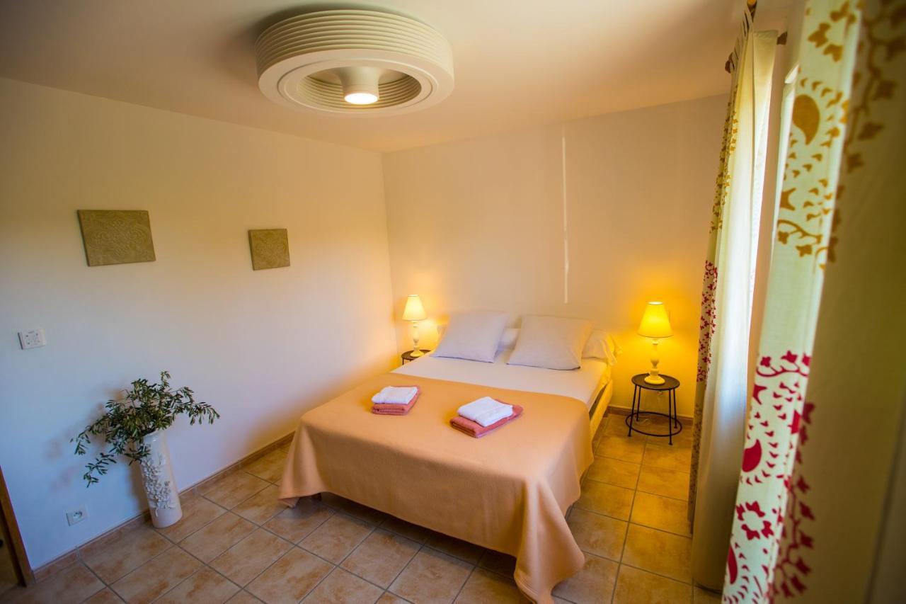 Les Villas De Perret ฌัวเยิส ภายนอก รูปภาพ