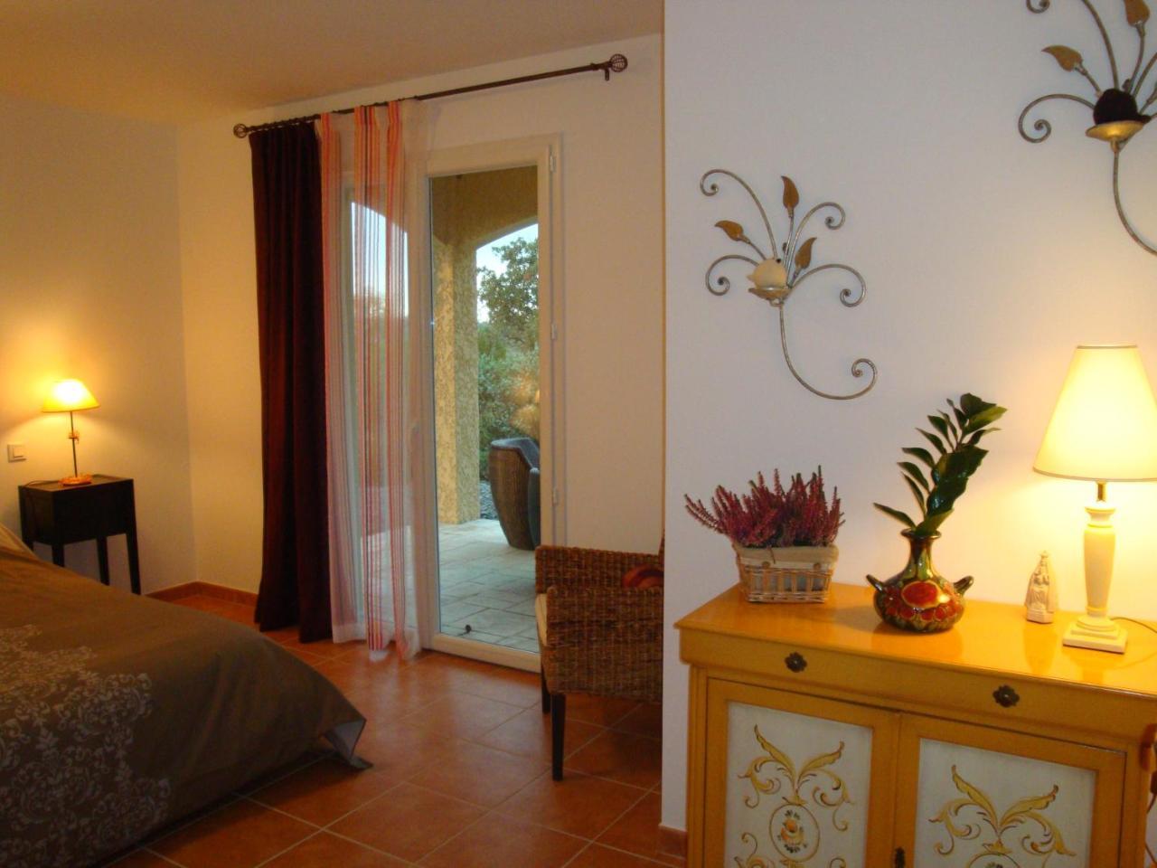 Les Villas De Perret ฌัวเยิส ภายนอก รูปภาพ