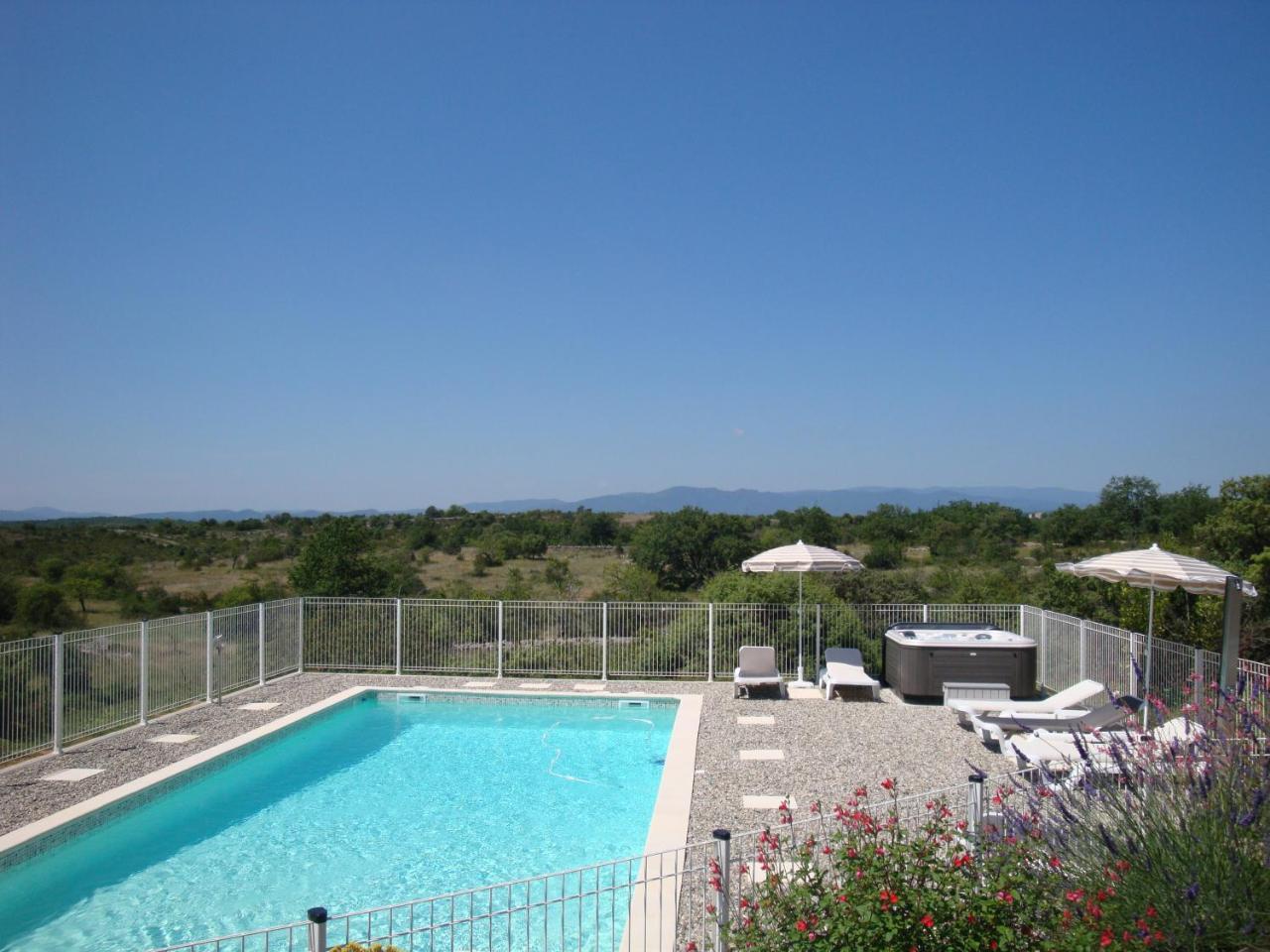 Les Villas De Perret ฌัวเยิส ภายนอก รูปภาพ
