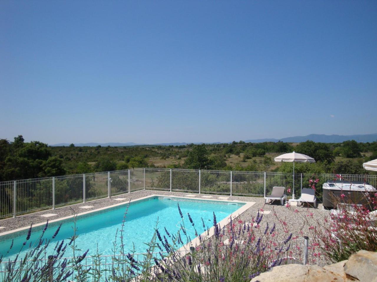 Les Villas De Perret ฌัวเยิส ภายนอก รูปภาพ