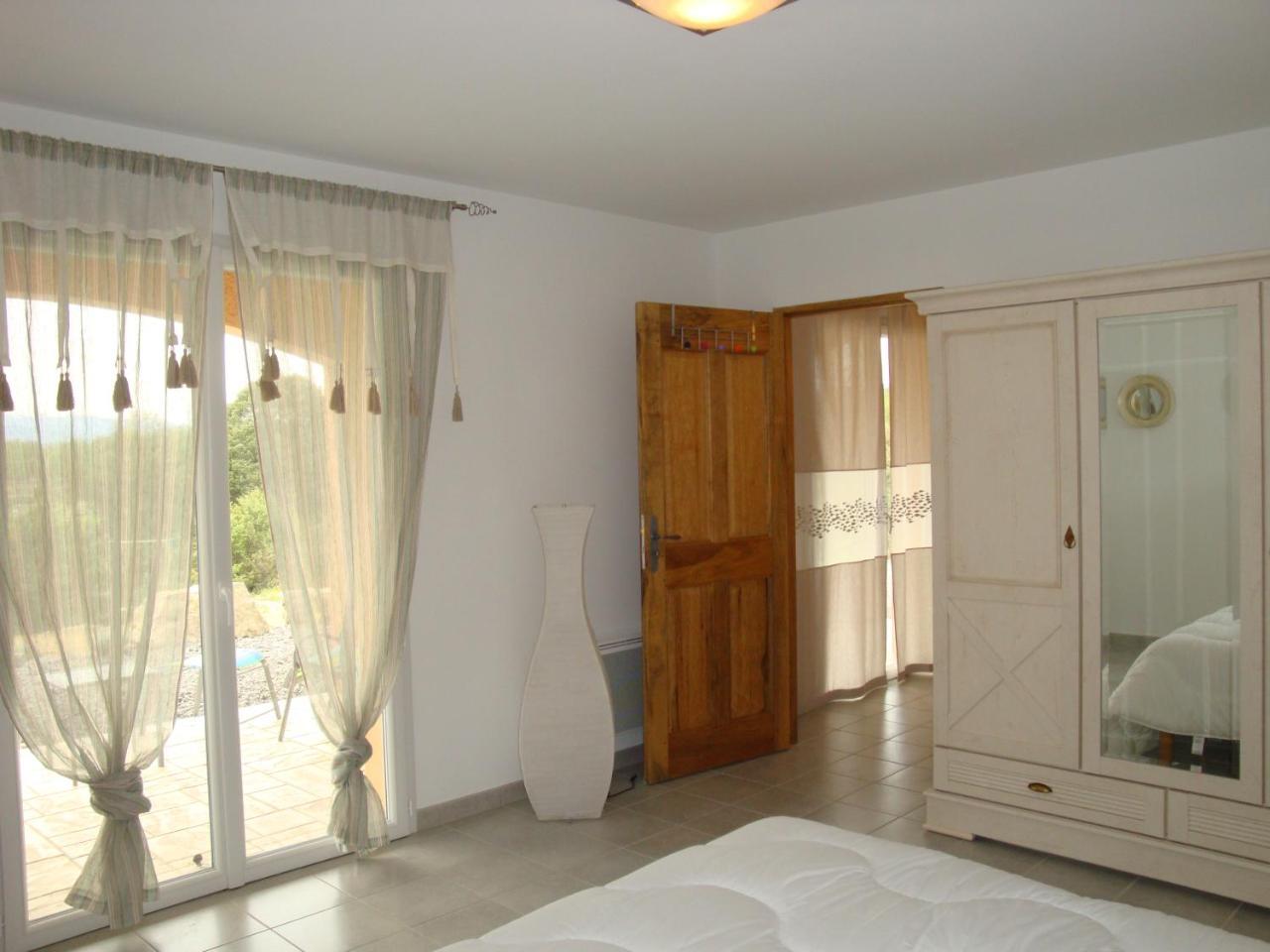Les Villas De Perret ฌัวเยิส ภายนอก รูปภาพ